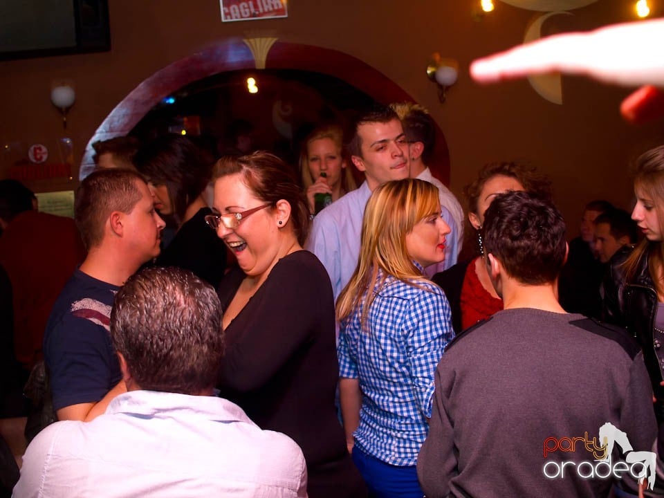 Dans şi distracţie în Chanson, 