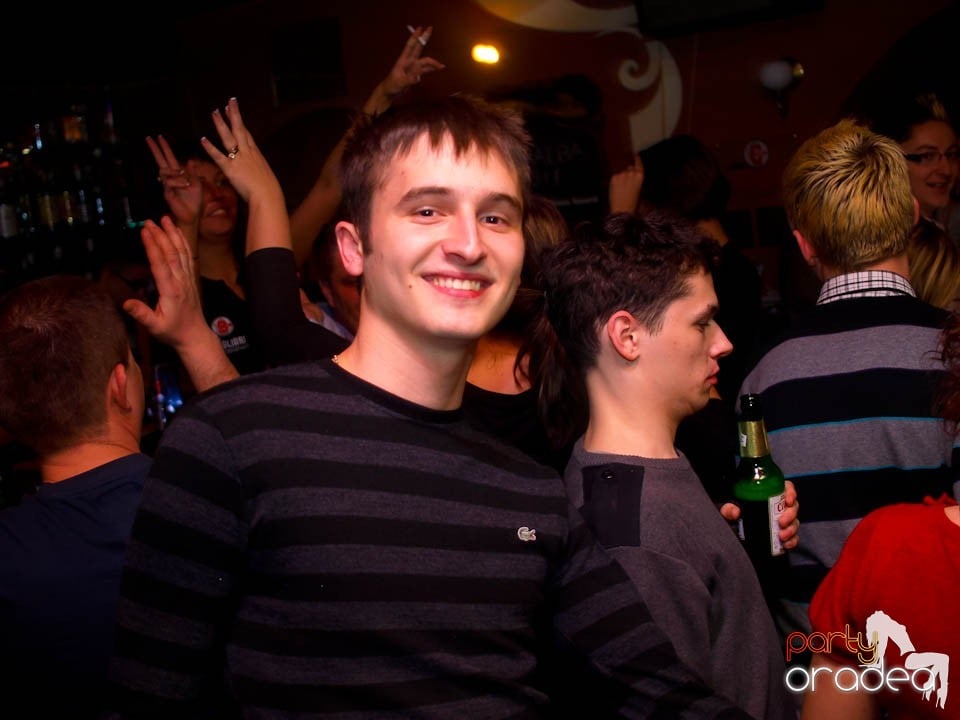 Dans şi distracţie în Chanson, 