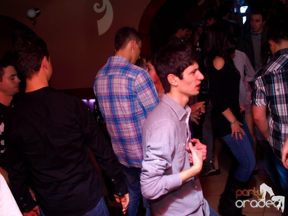 Dans şi distracţie în Chanson, 