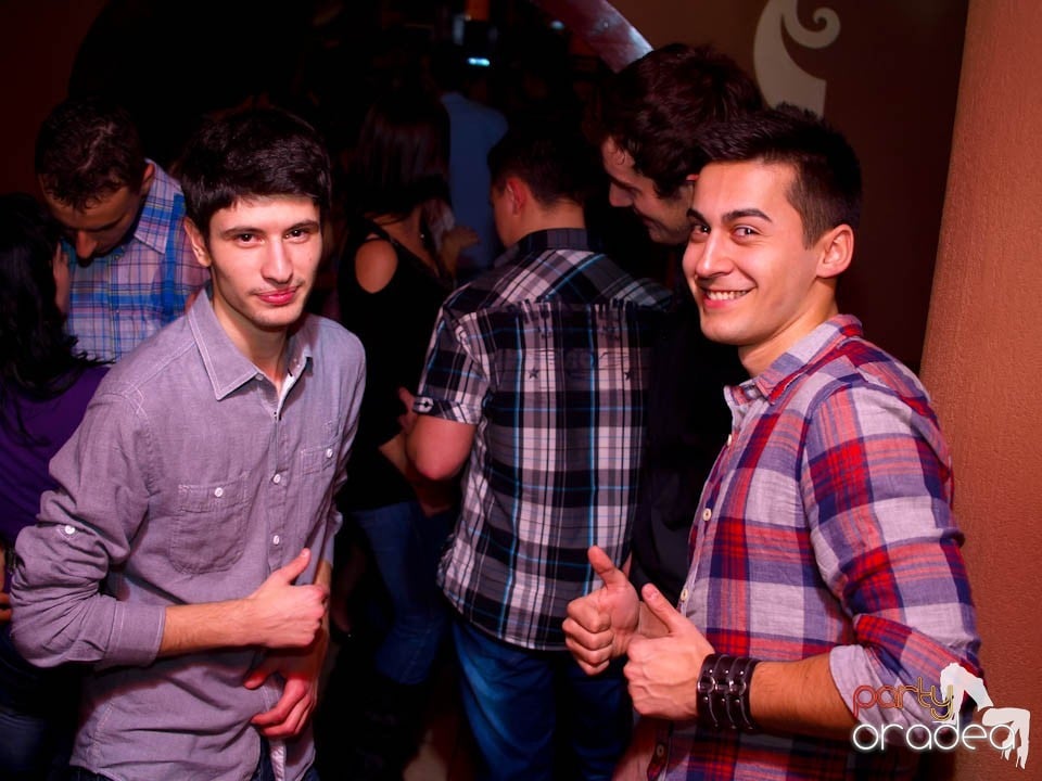 Dans şi distracţie în Chanson, 