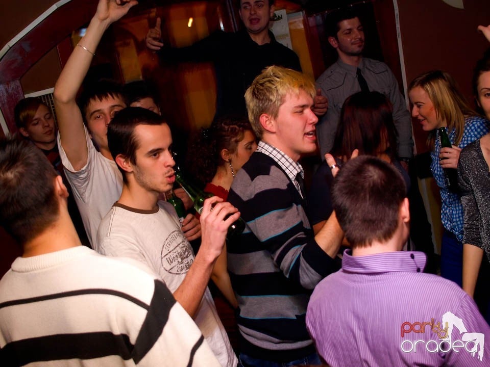 Dans şi distracţie în Chanson, 