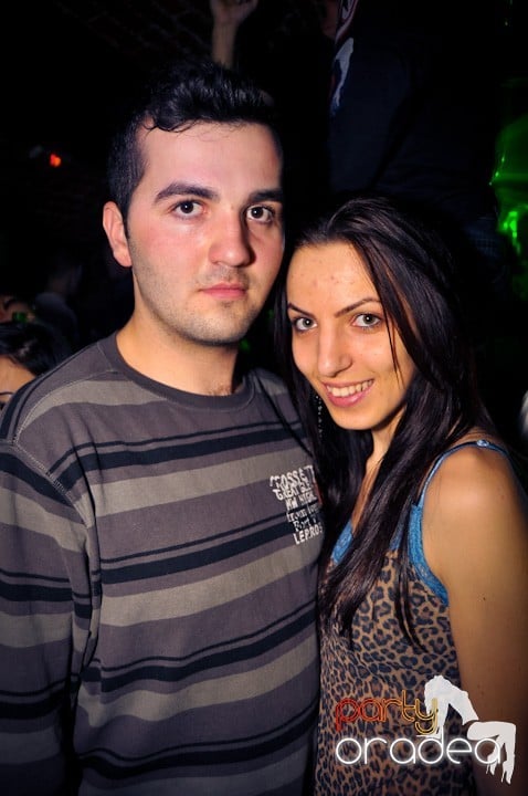 Dans şi distracţie în Escape,
