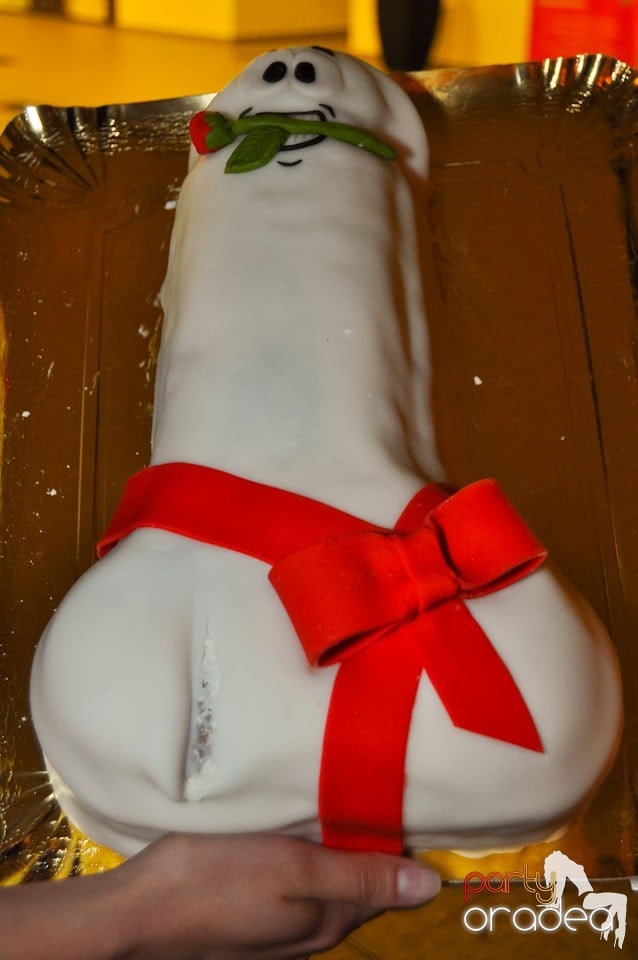 Dans şi voie bună în Blondy's Art Café, 