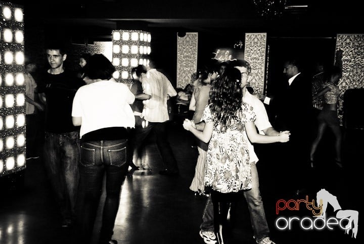 Dans şi voie bună în Life, 