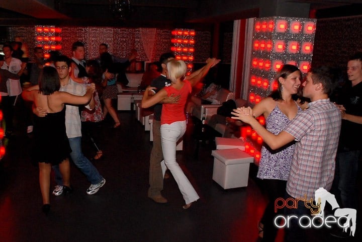 Dans şi voie bună în Life, 