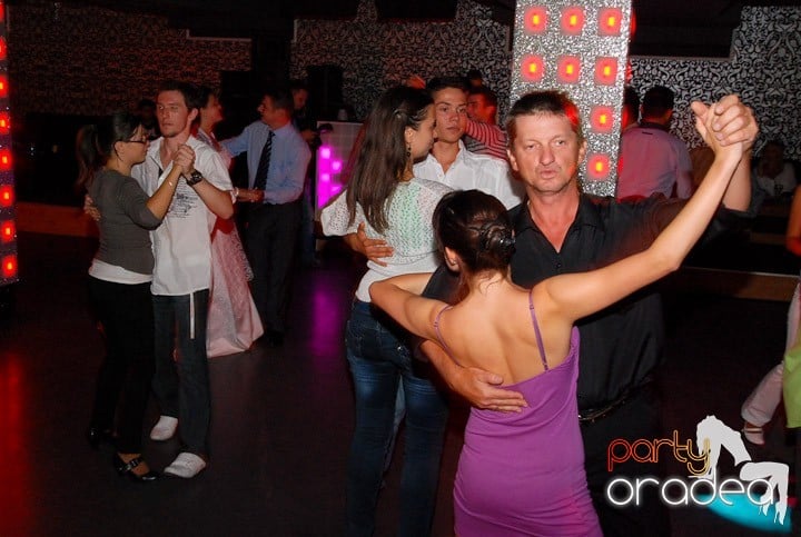 Dans şi voie bună în Life, 