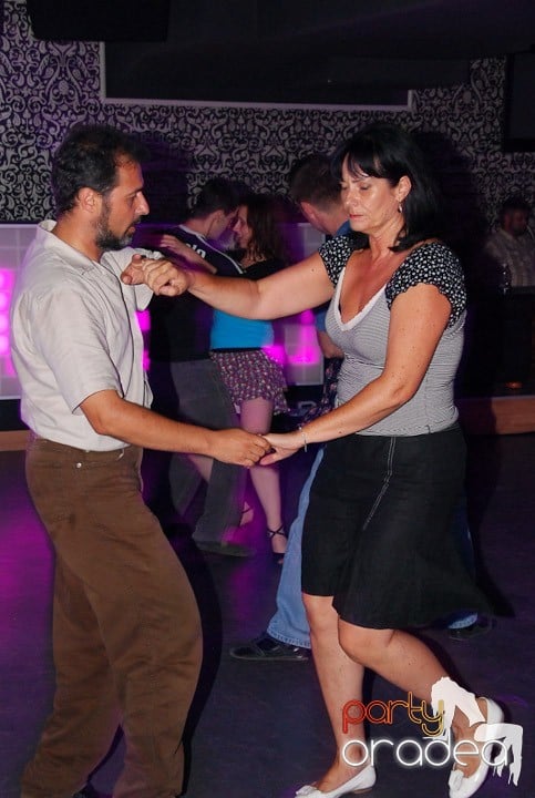 Dans şi voie bună în Life, 