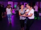 Dans şi voie bună în Life
