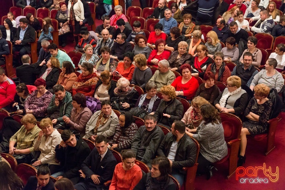 De Sărbători în Bihor, Teatrul Regina Maria