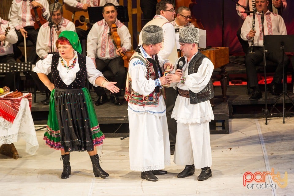 De Sărbători în Bihor, Teatrul Regina Maria