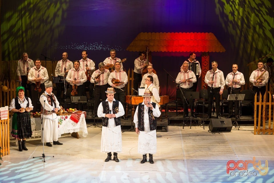 De Sărbători în Bihor, Teatrul Regina Maria