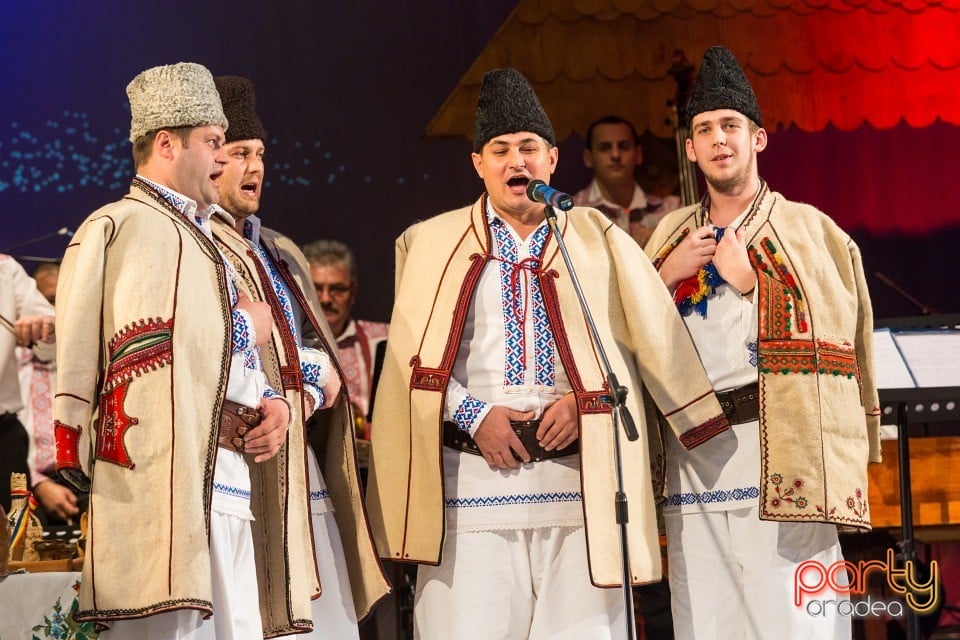 De Sărbători în Bihor, Teatrul Regina Maria