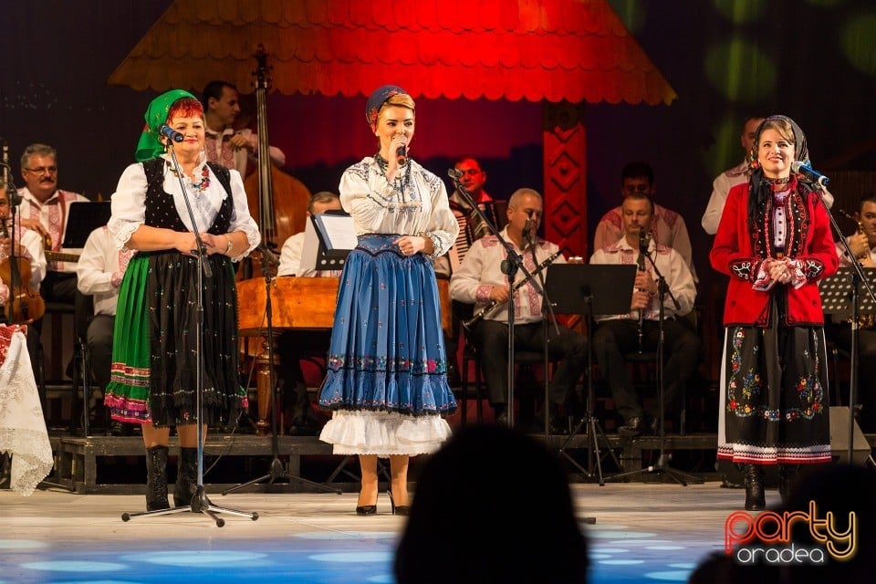 De Sărbători în Bihor, Teatrul Regina Maria