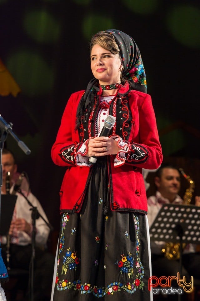 De Sărbători în Bihor, Teatrul Regina Maria