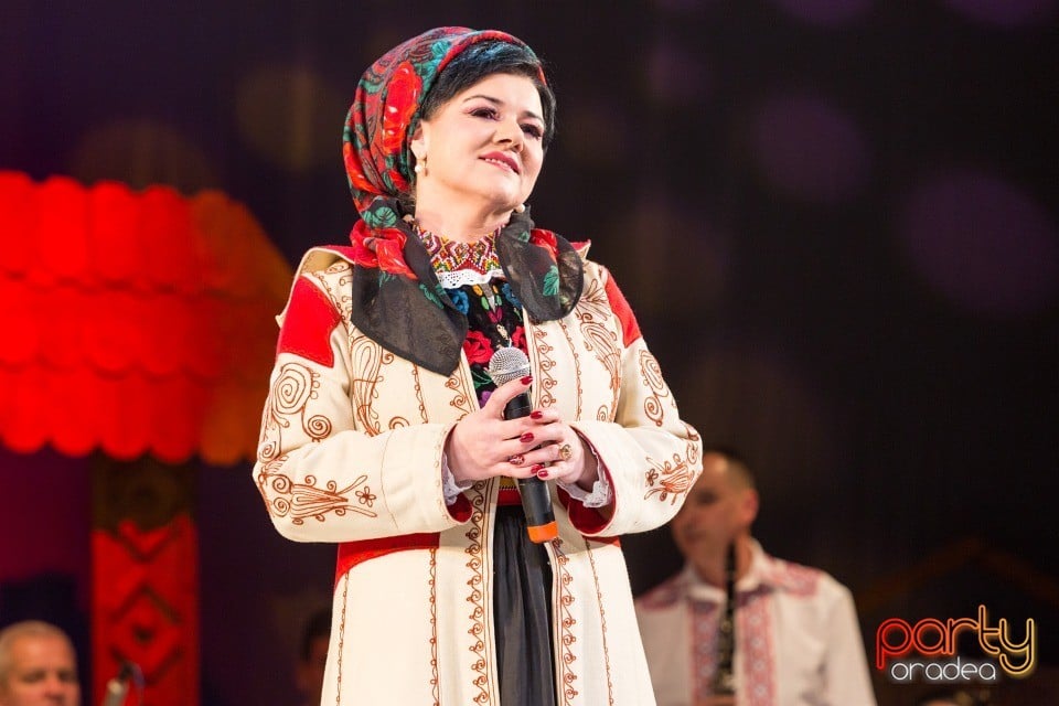 De Sărbători în Bihor, Teatrul Regina Maria