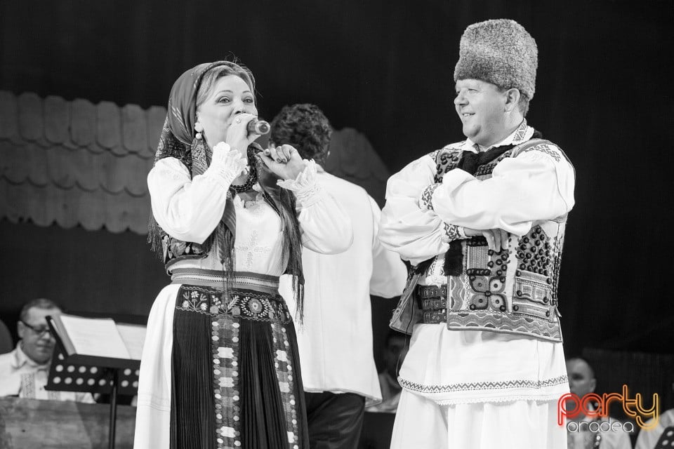 De Sărbători în Bihor, Teatrul Regina Maria