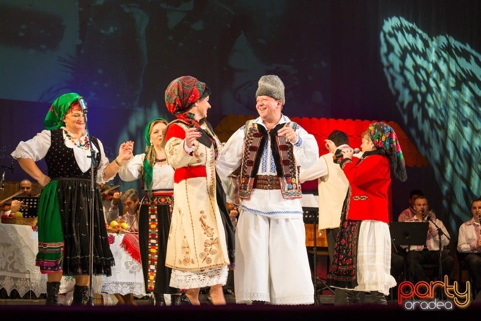 De Sărbători în Bihor, Teatrul Regina Maria