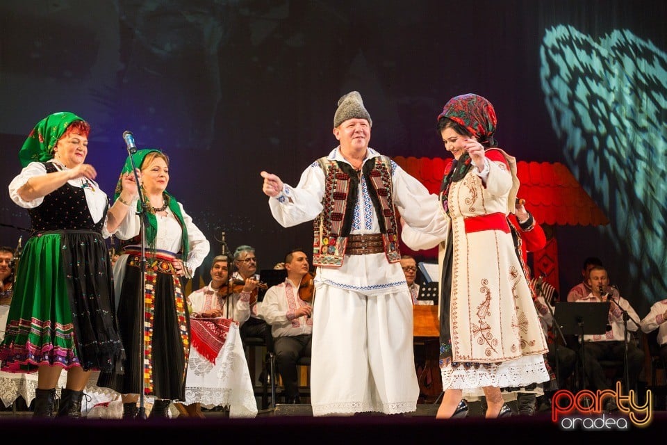 De Sărbători în Bihor, Teatrul Regina Maria