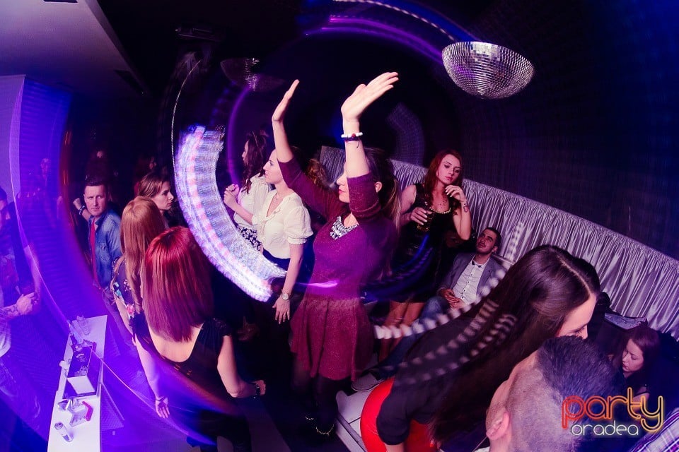 Decadance Glam Night,