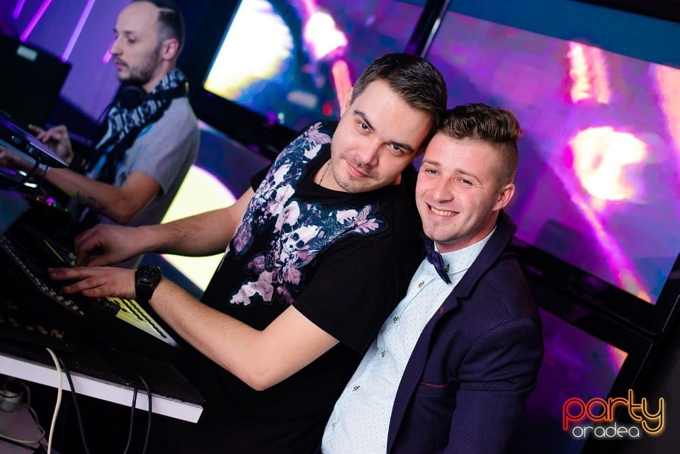 Decadance Glam Night,