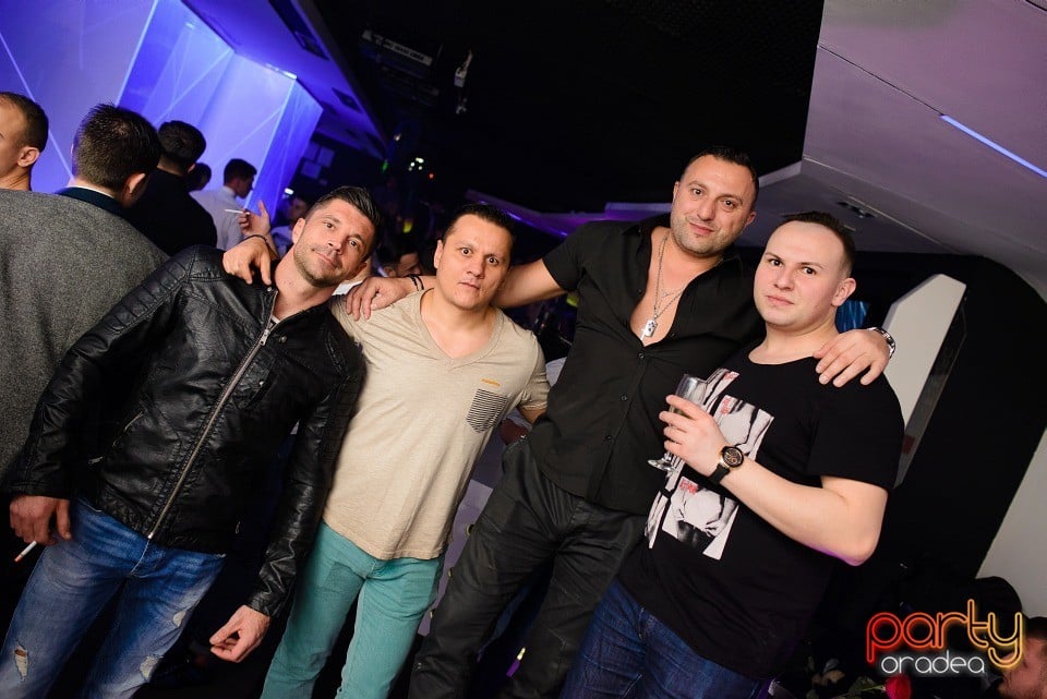 Decadance Glam Night,