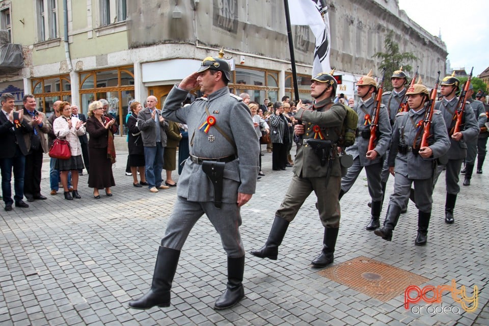 Defilare militară pe corso, Oradea