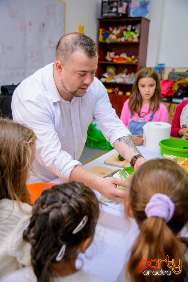 Demonstraţie de artă culinară cu Master Chef, Şcoala de prinţi şi prinţese „Gift of Beauty”