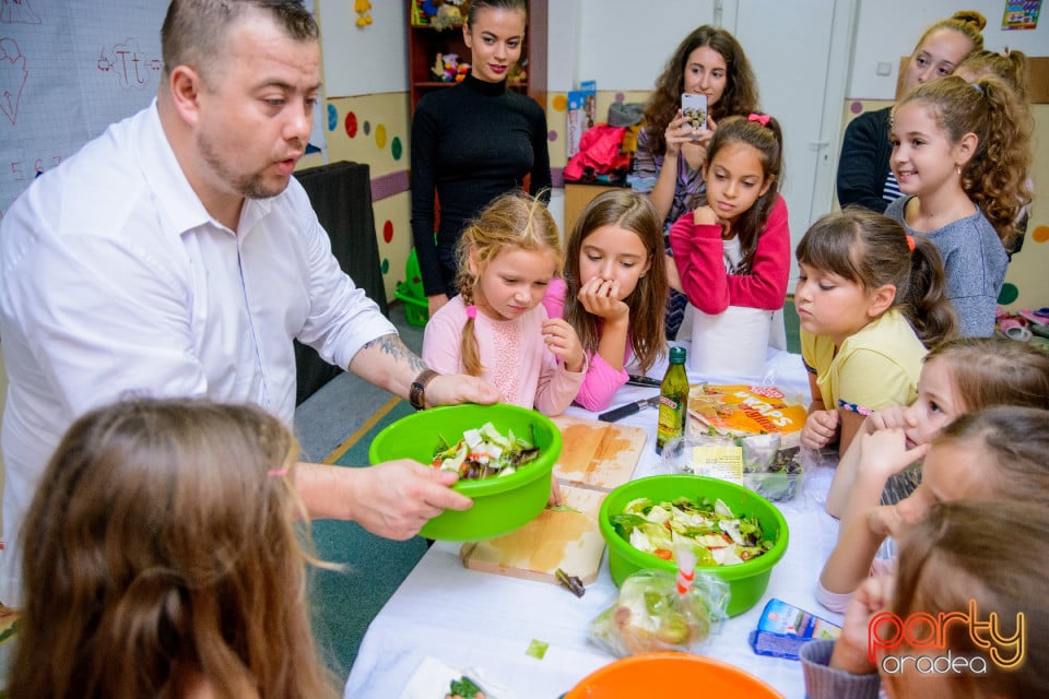 Demonstraţie de artă culinară cu Master Chef, Şcoala de prinţi şi prinţese „Gift of Beauty”