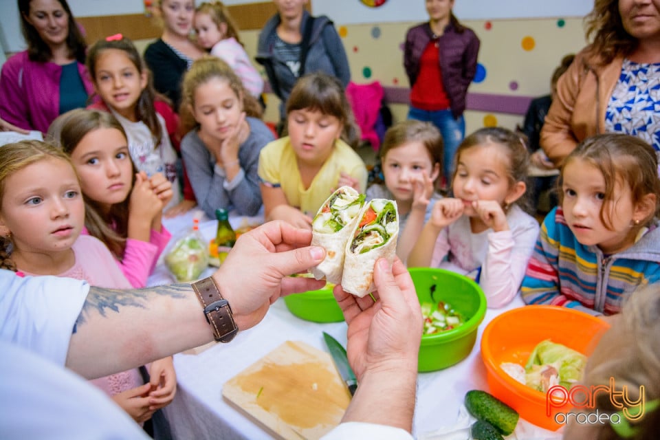 Demonstraţie de artă culinară cu Master Chef, Şcoala de prinţi şi prinţese „Gift of Beauty”