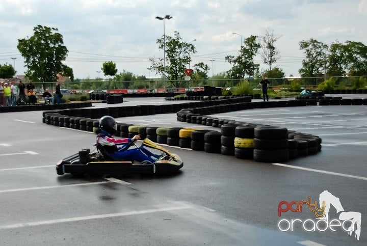 Demonstraţie de viteză la Karting, Era Shopping Park