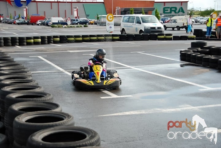 Demonstraţie de viteză la Karting, Era Shopping Park