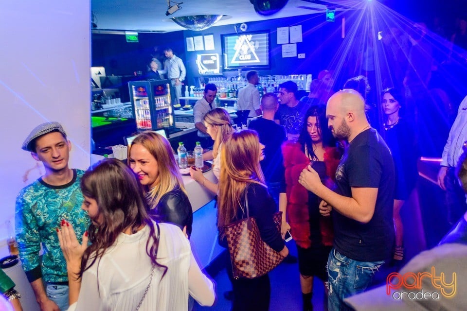 Deschidere Club 9 - Concert Puya,