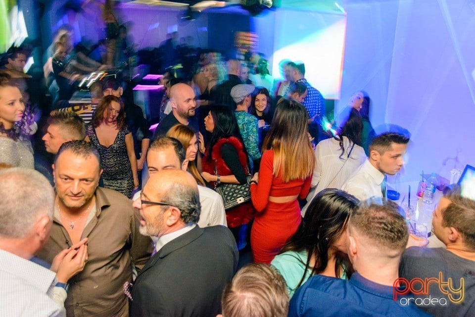 Deschidere Club 9 - Concert Puya,