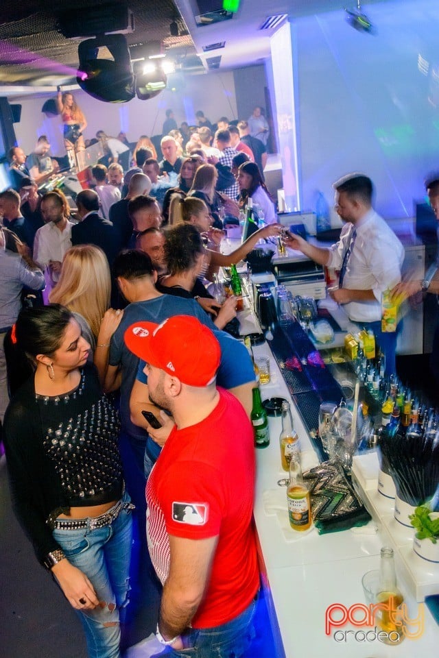 Deschidere Club 9 - Concert Puya,