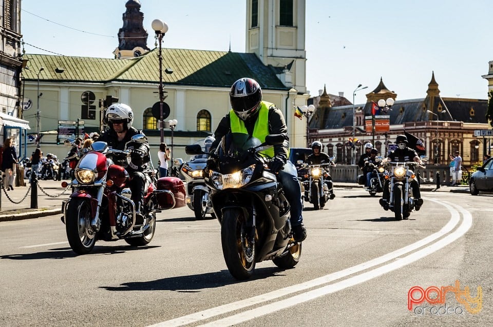 Deschiderea sezonului motociclistic 2014 la Oradea, BMW Grup West Premium