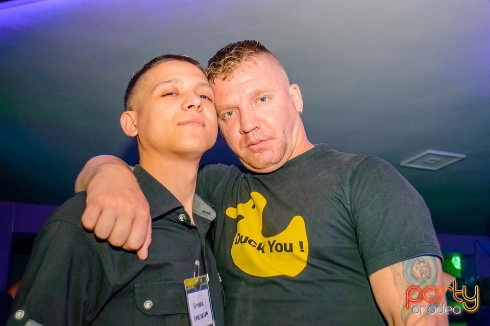 Desperado în Zona Club, 