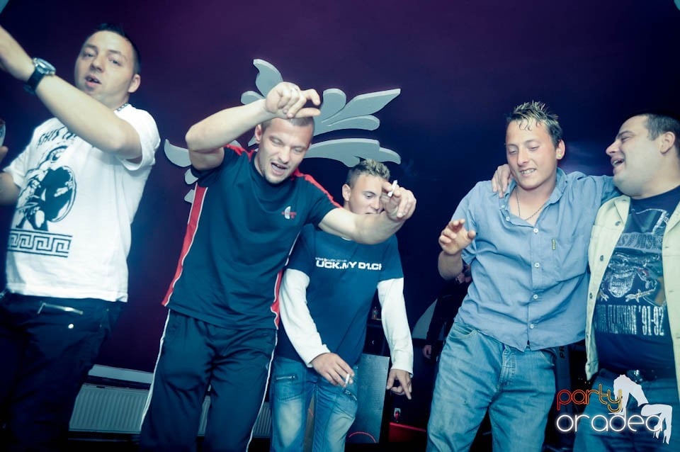 Dessert Band Live în Club Atti's, 