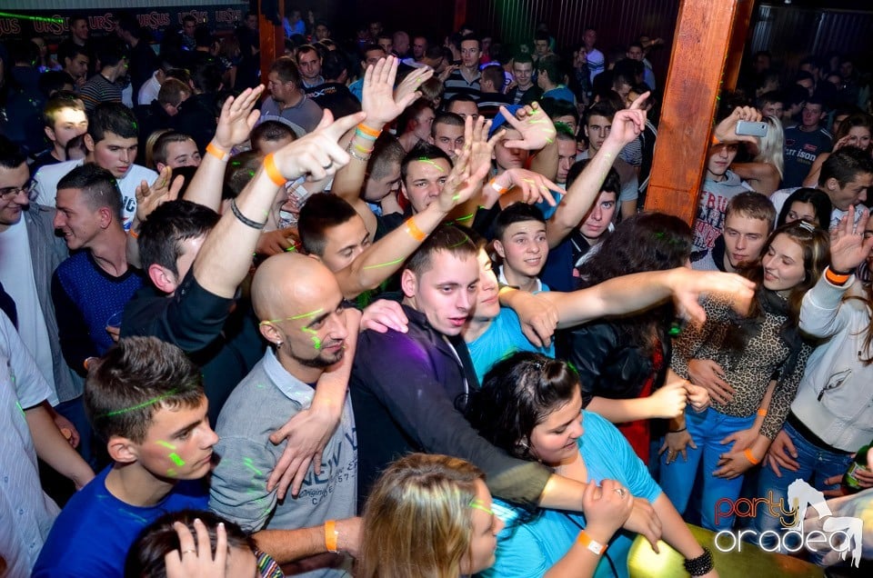 Disco Faház prezintă: Mr. Busta,