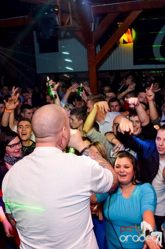 Disco Faház prezintă: Mr. Busta,