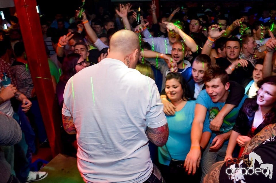Disco Faház prezintă: Mr. Busta,