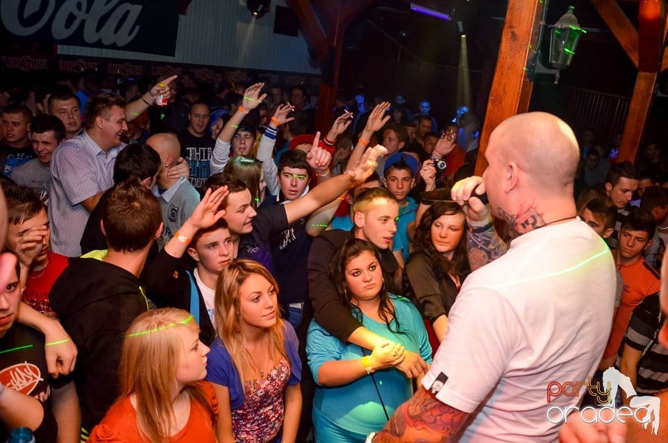 Disco Faház prezintă: Mr. Busta,