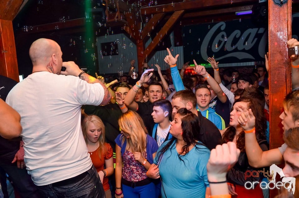 Disco Faház prezintă: Mr. Busta,