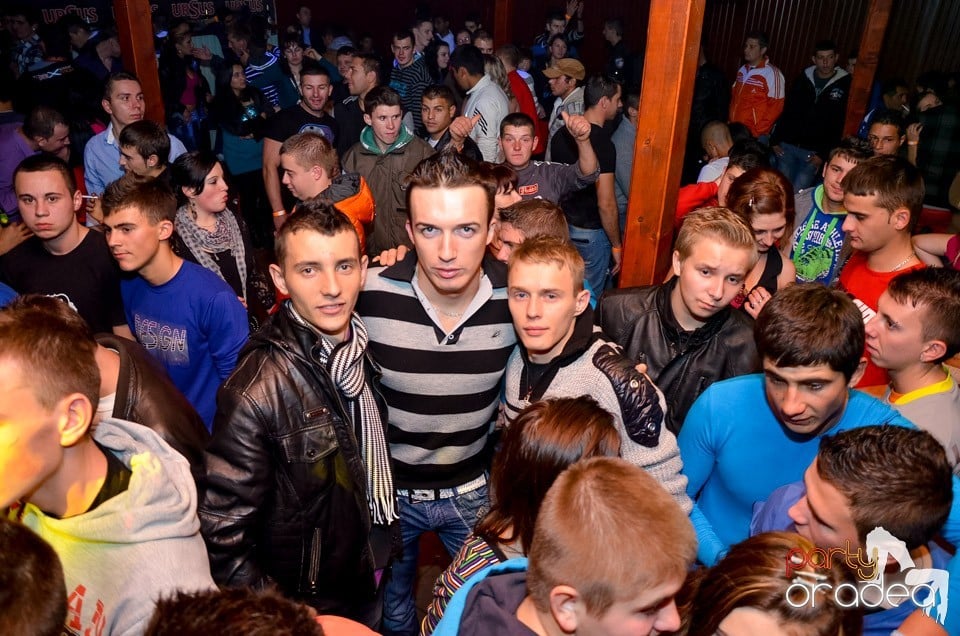 Disco Faház prezintă: Mr. Busta,