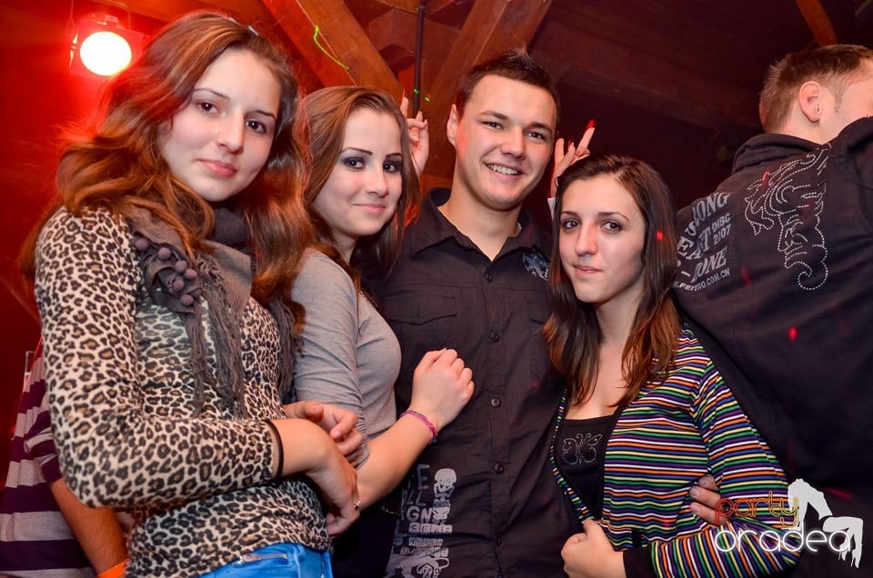 Disco Faház prezintă: Mr. Busta,