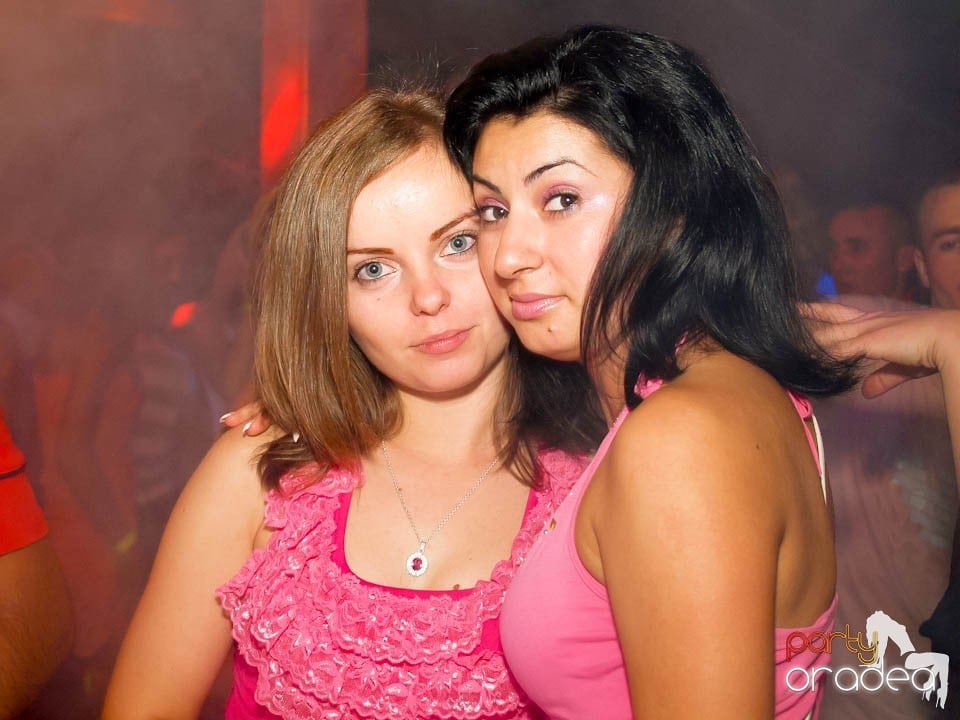 Discovery & PLSCB feat. Tia în Disco Faház,