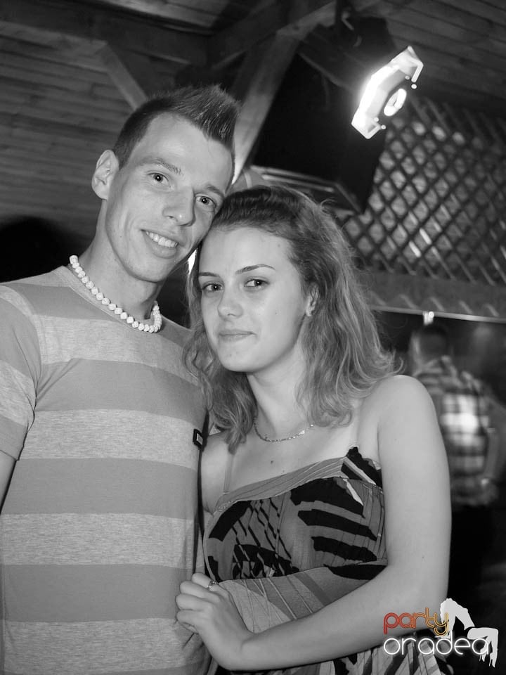 Discovery & PLSCB feat. Tia în Disco Faház,