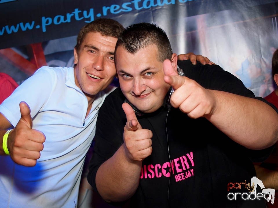 Discovery & PLSCB feat. Tia în Disco Faház,