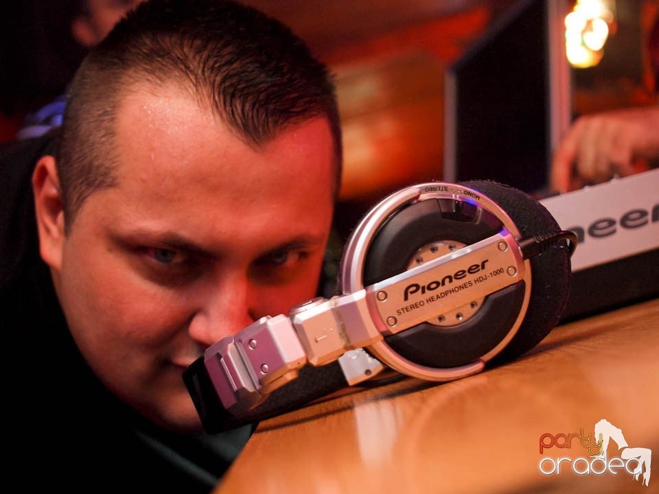 Discovery & PLSCB feat. Tia în Disco Faház,