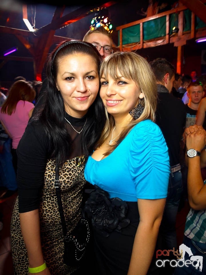 Discovery DJ şi PLSCB în Disco Faház,