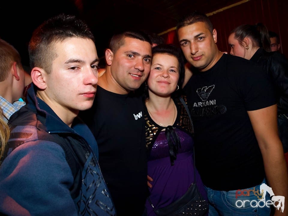 Discovery DJ şi PLSCB în Disco Faház,